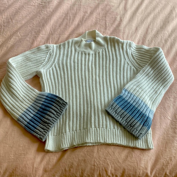 Cropped sweater - Picture 1 of 3